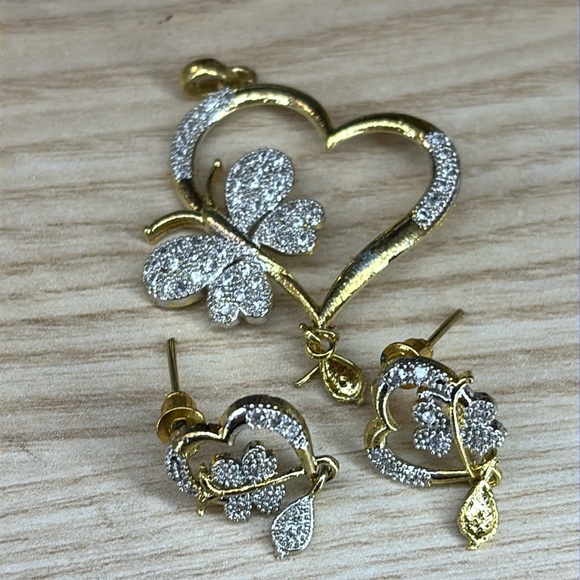 Butterfly In Heart - Picture 1 of 1